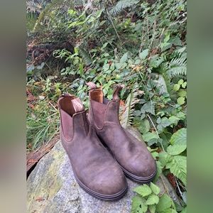 Blundstones womens classic size 9🌙✨️